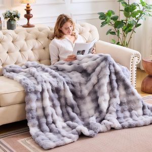 Luxury Fluffy Rabbit Fur Throw Blanket Super Soft Faux Fur Blanket Warm Fuzzy Large Blanket for Bed Couch Car Cozy, Gray 127x153CM